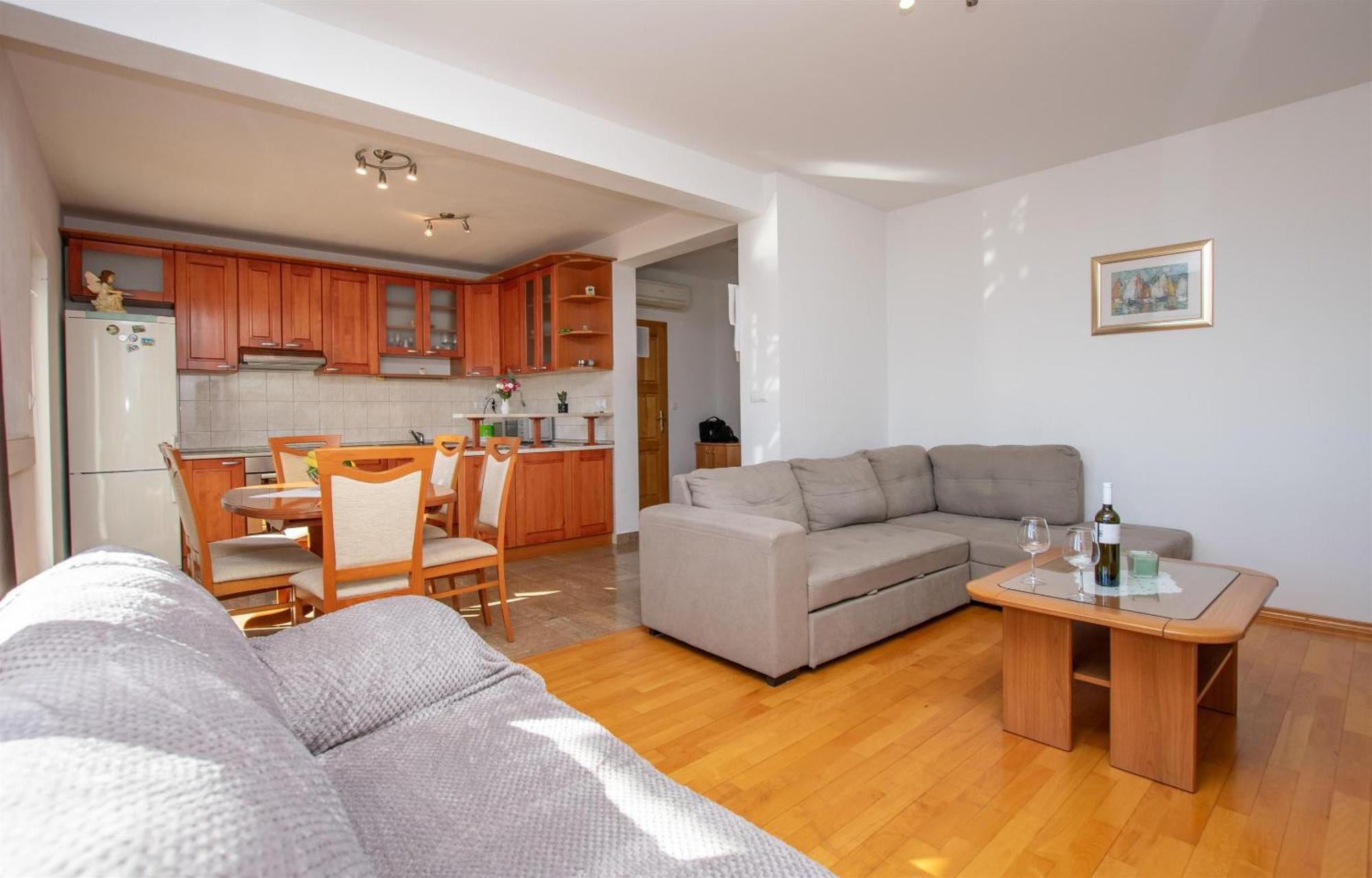 Apartment Zdravko Omiš Εξωτερικό φωτογραφία